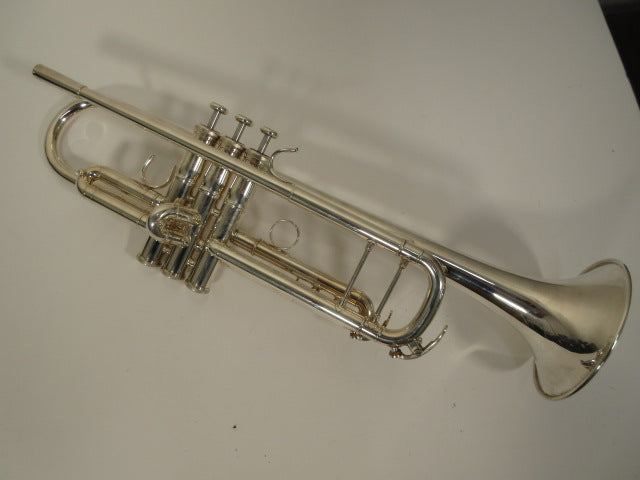 YAMAHA Trumpet Xeno YTR8335G #527155