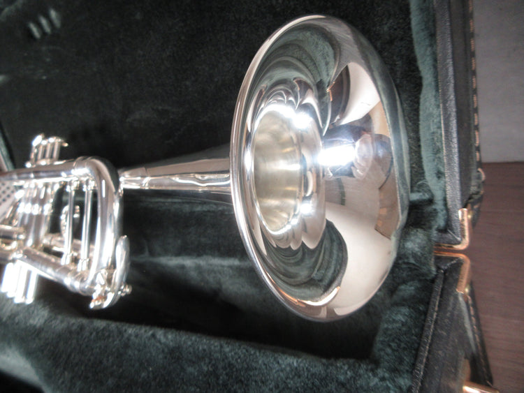 YAMAHA Trumpet Xeno YTR8335G #543879