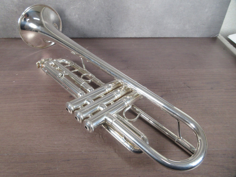 YAMAHA Trumpet Xeno YTR8335G #543879