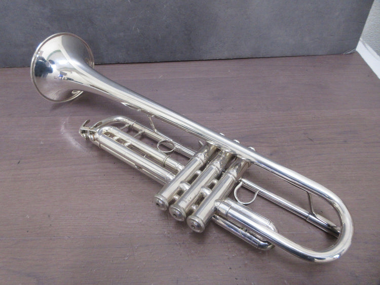 YAMAHA Trumpet Xeno YTR8335G #513851